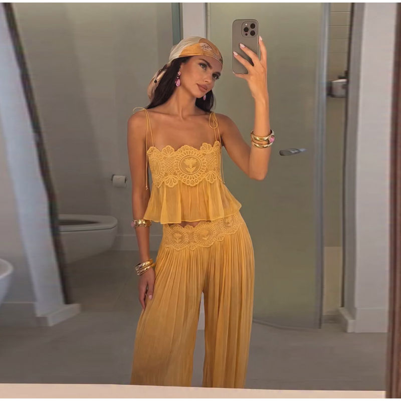 תמונה ממוזערת: Beach Lace Hollow Out Summer Pants Spaghetti Strap Crop Top Sets