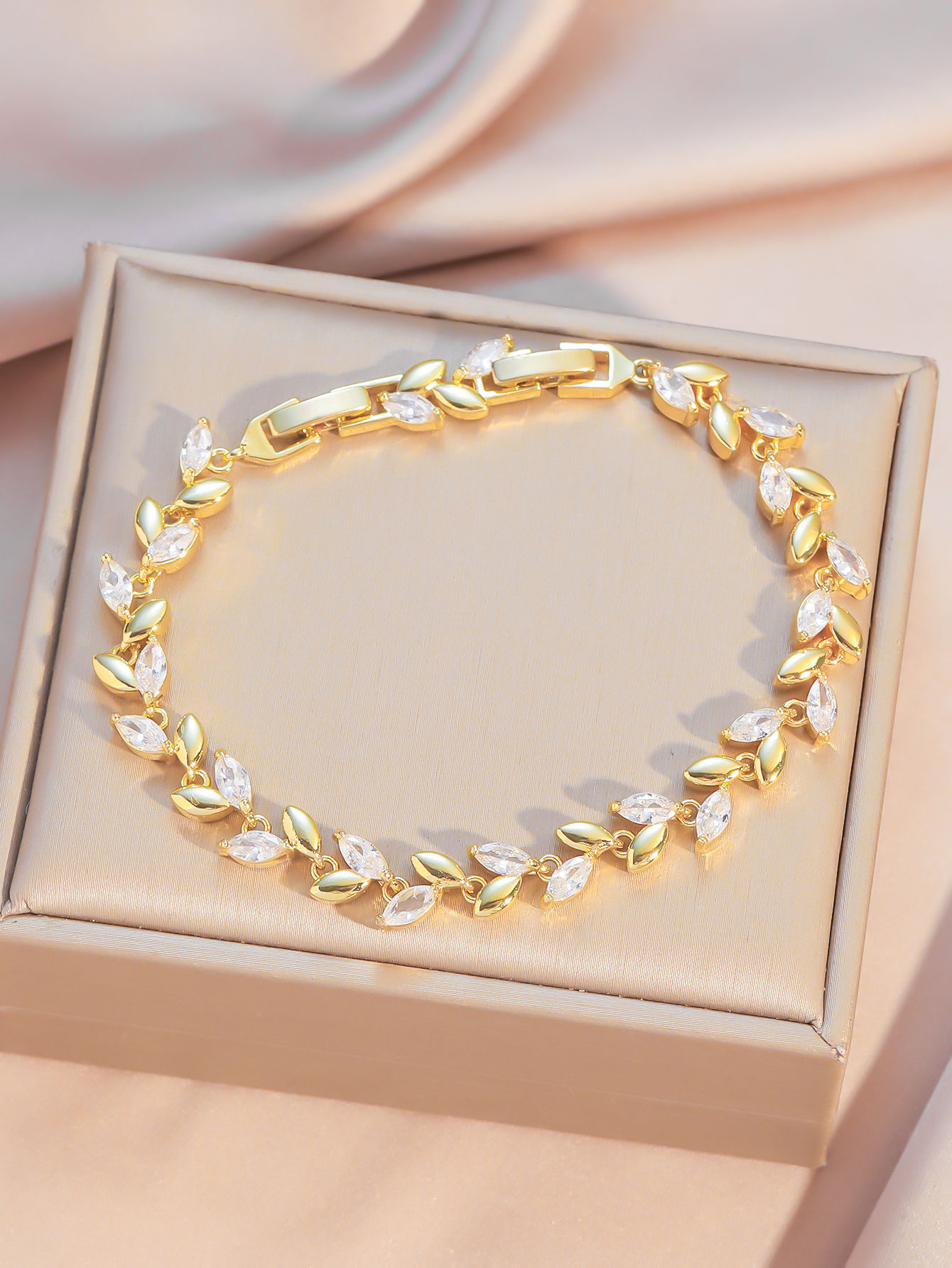 1 Piece Gold Color Leaf Bracelets for Women Shinny Marquise Cut Cubic Zirconia J