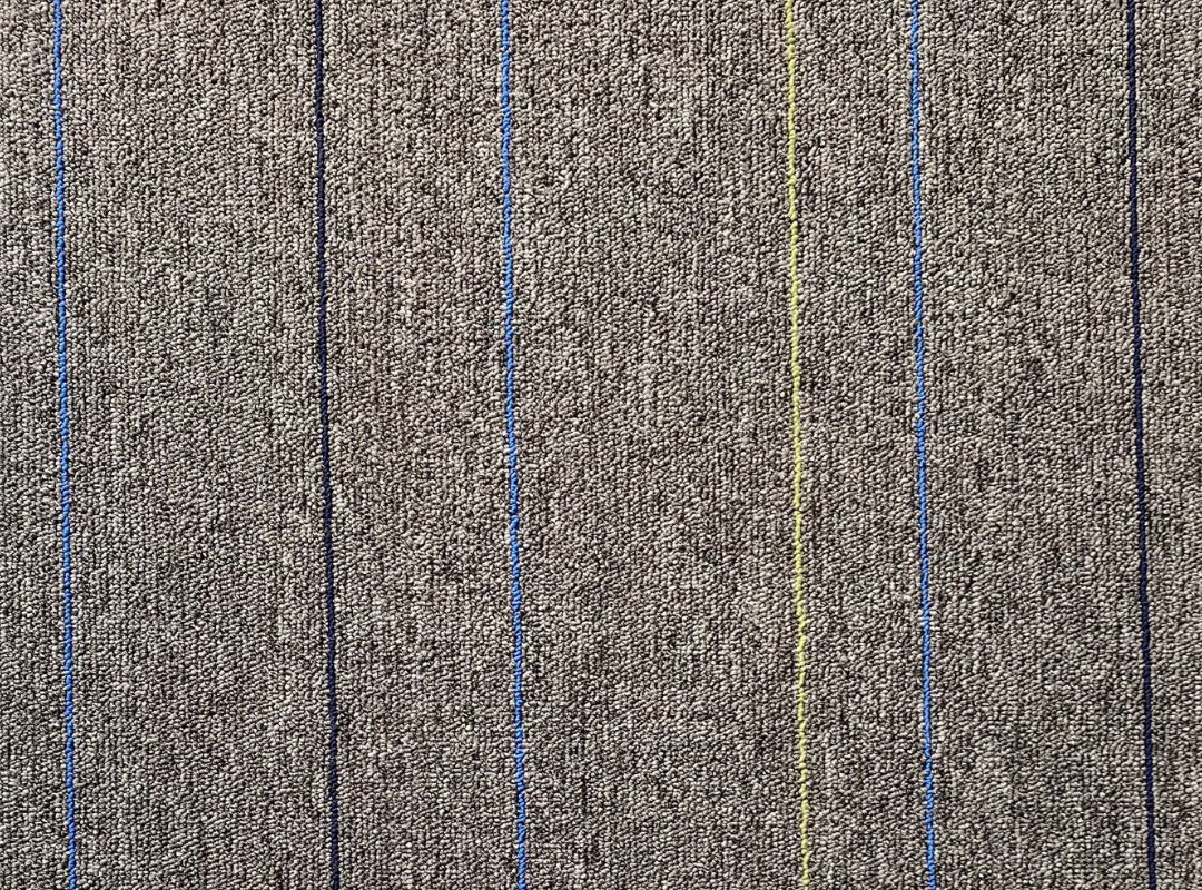 Alfombra Modular Tráfico Mediano Superior Bitumen "RIVER" No.J17 Gris Oscura