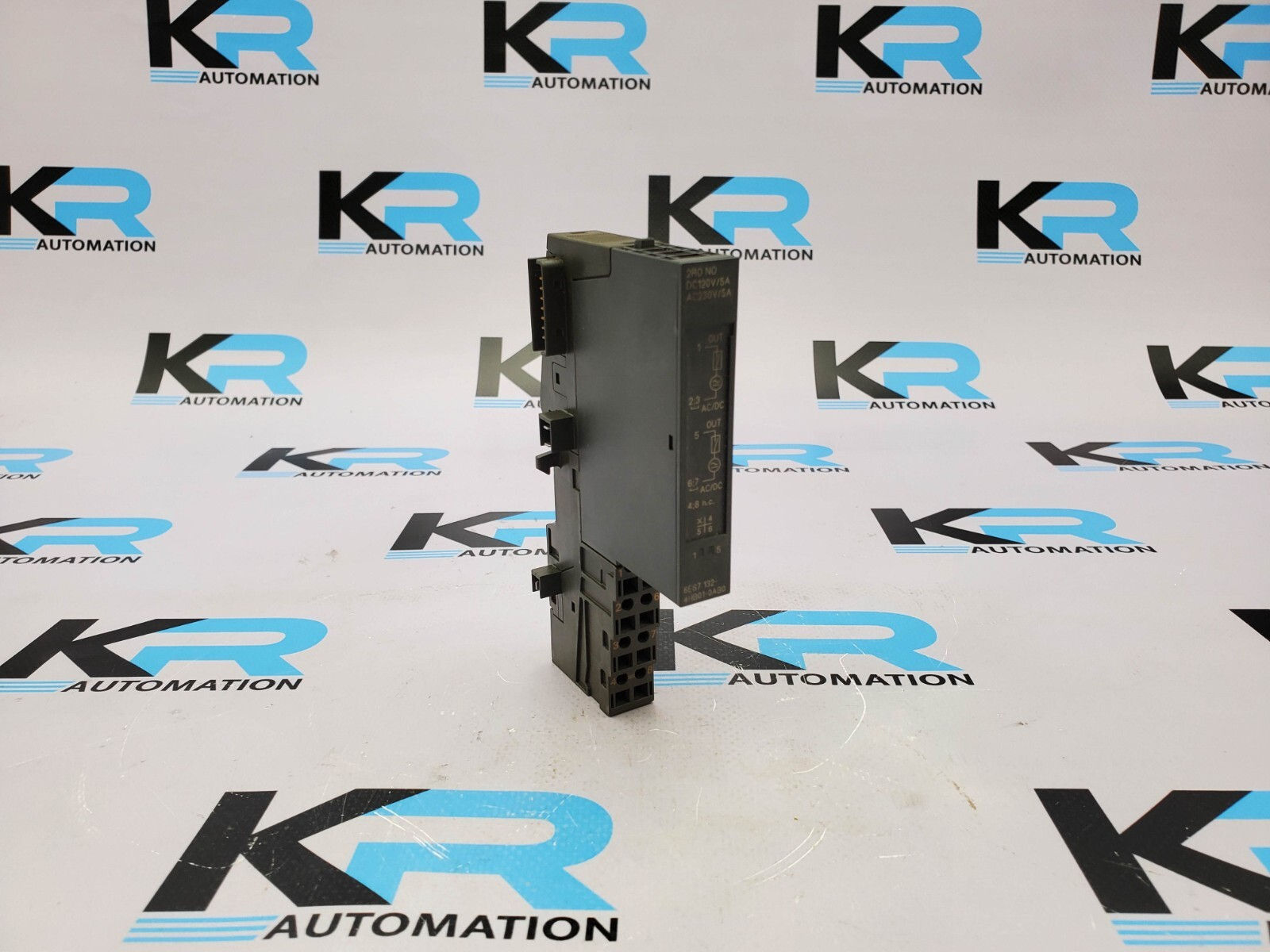 Siemens 6ES7 132-4HB01-0AB0 Simatic S7 W/ 6ES7 193-4CA30-0AA0 Base