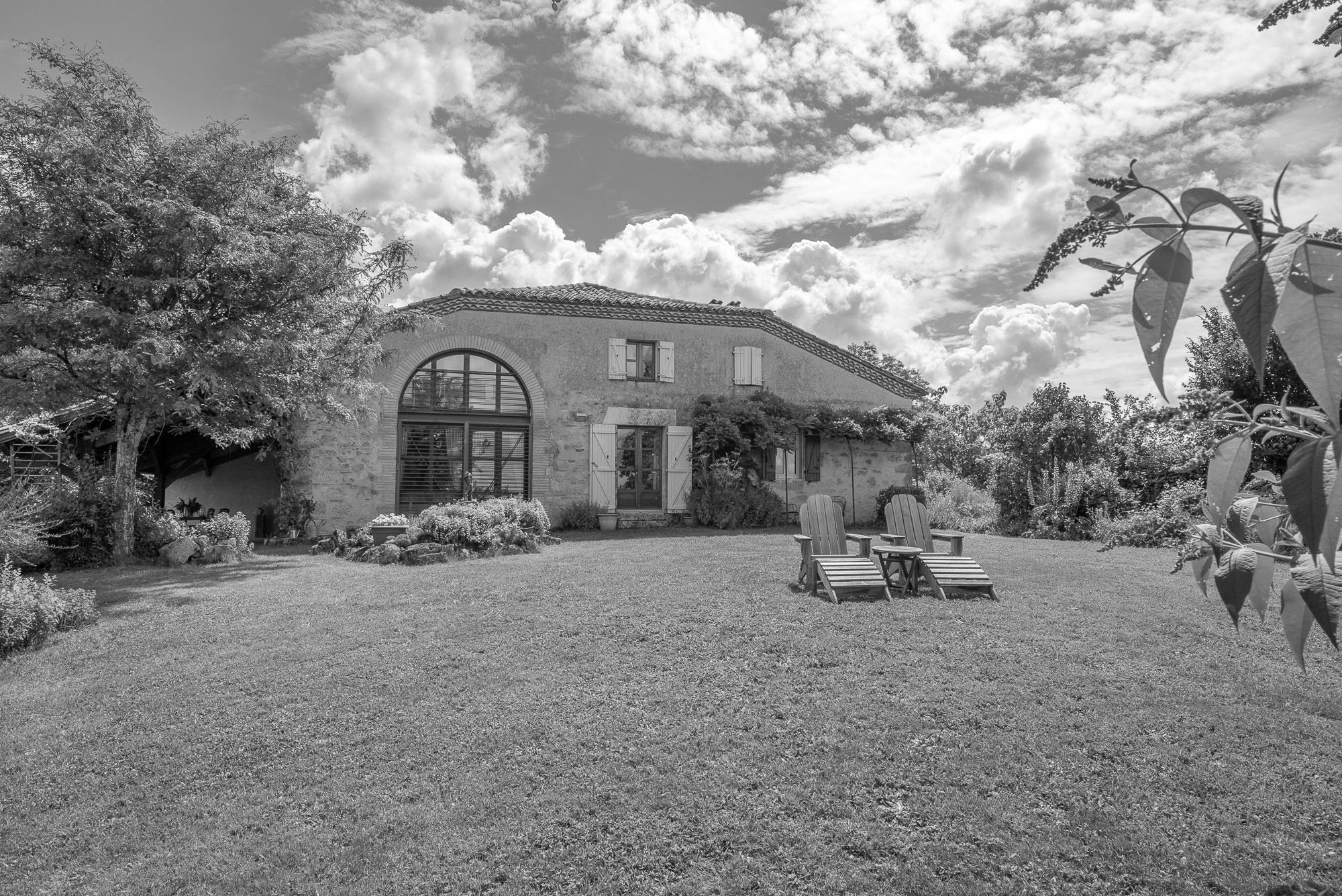 Spacious Classic Family Farmhouse in Occitanie, Tarn (81) - Image thumbnail