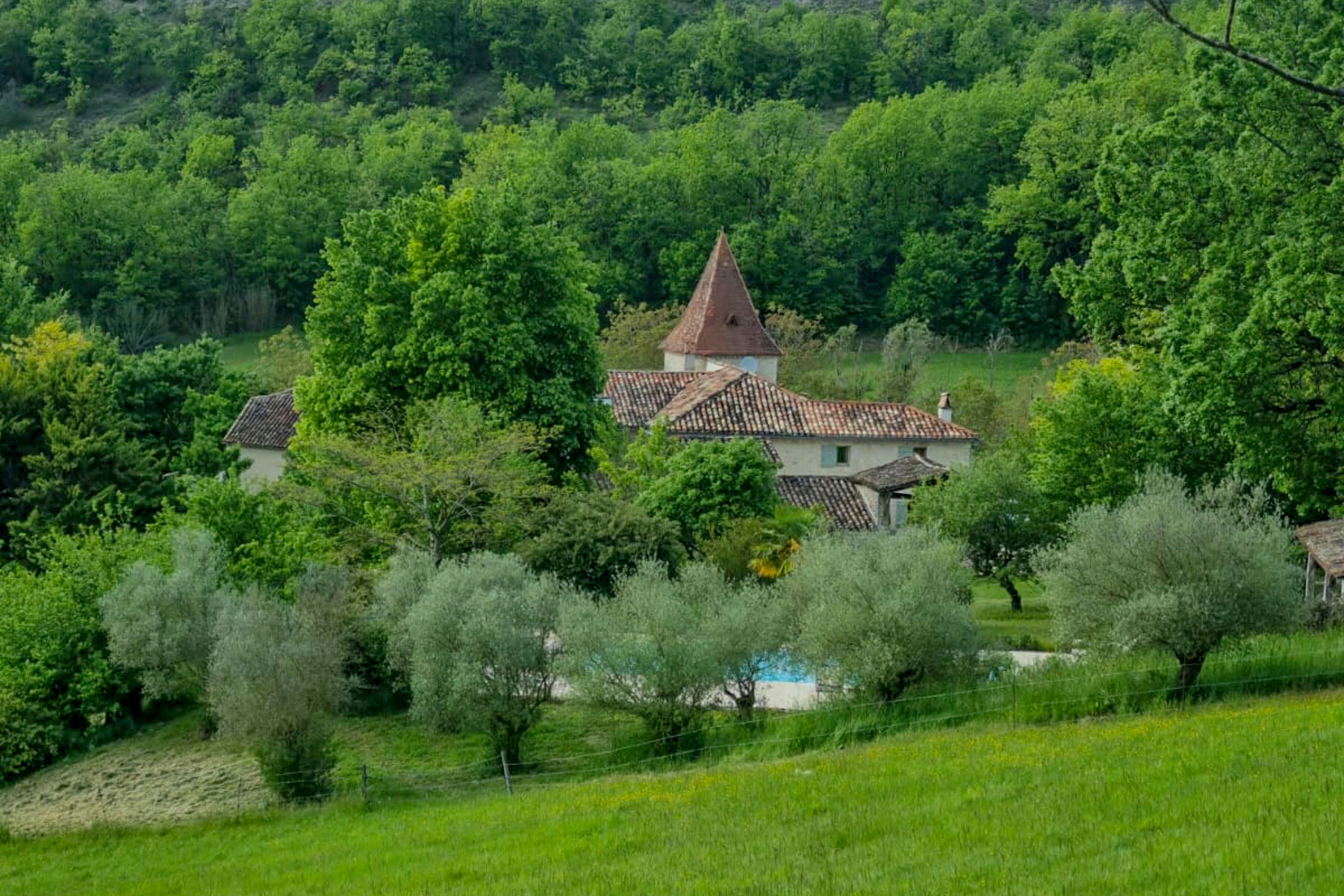 Charming Quercy Estate with Timeless Elegance and Stunning Location in None, None - Image 3