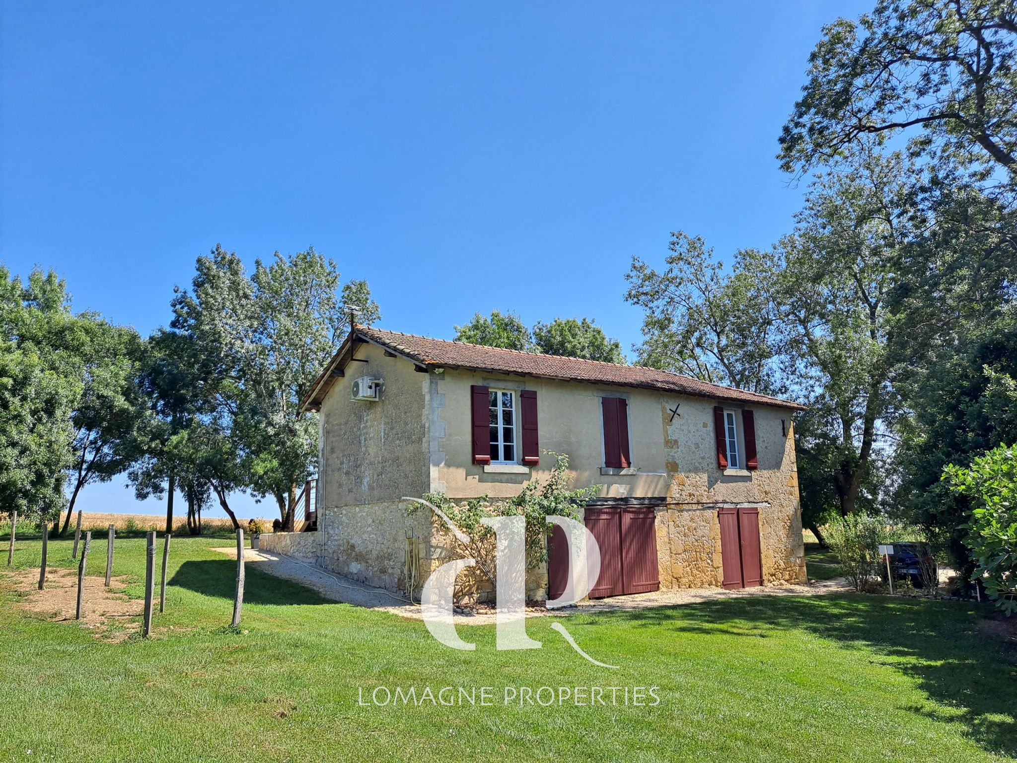 Elegant 18th-Century Manor with Towers in the Heart of Gascony in Occitanie, Gers (32) - Image 39