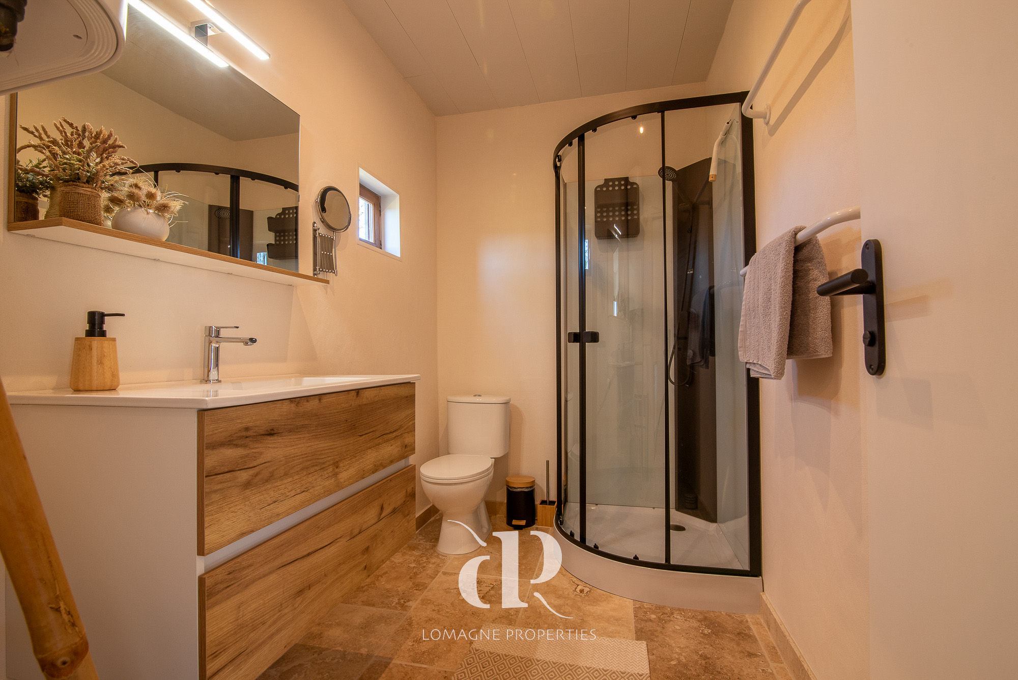 Renovated Pigeonier with Pool and Guesthouse in Occitanie, Gers (32) - Image 12
