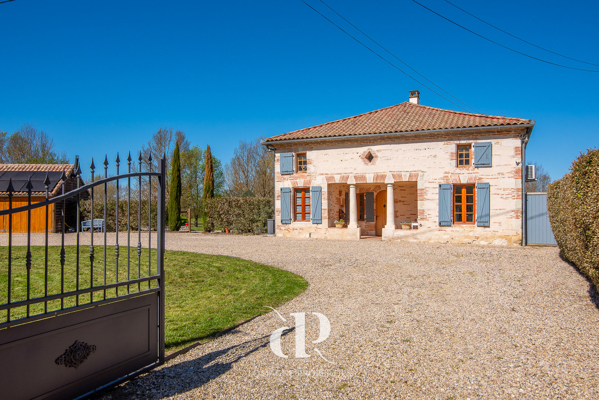 Turnkey Countryside Home with Pool & Effortless Comfort in Occitanie, Tarn (81) - Image 1