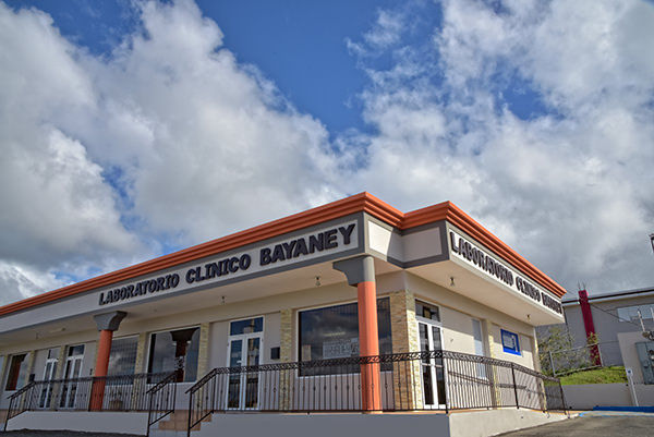 lab-bayaney-hatillo-outside_1.jpg