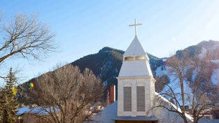 Part-timers, world travelers influence mountain parish life