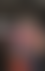 Description de l'image : La permanente vintage de Nana. Chez Hair Studio Greet, il vous suffit de réserver une permanente simple.