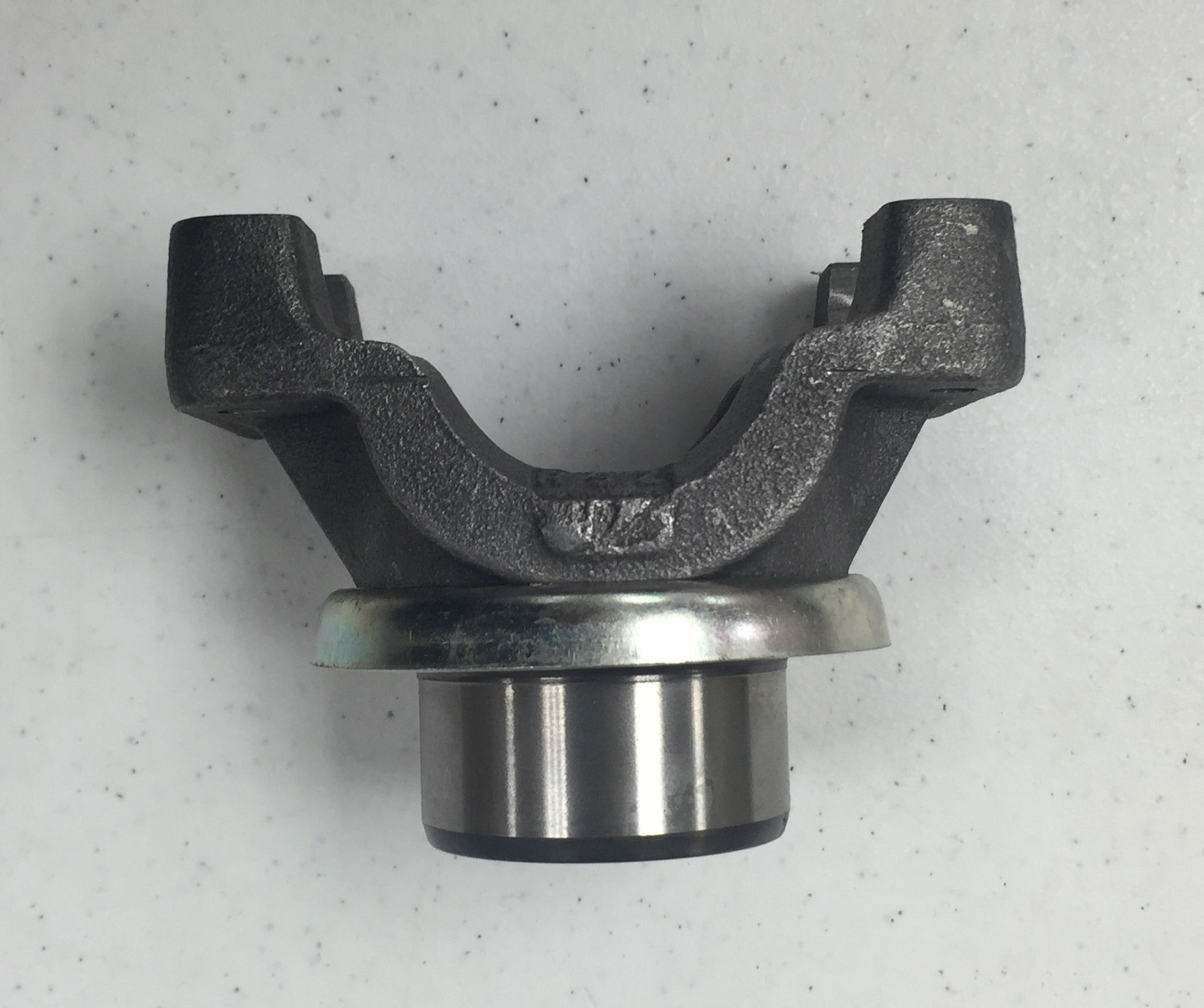 Universal Joint Yoke with Slinger