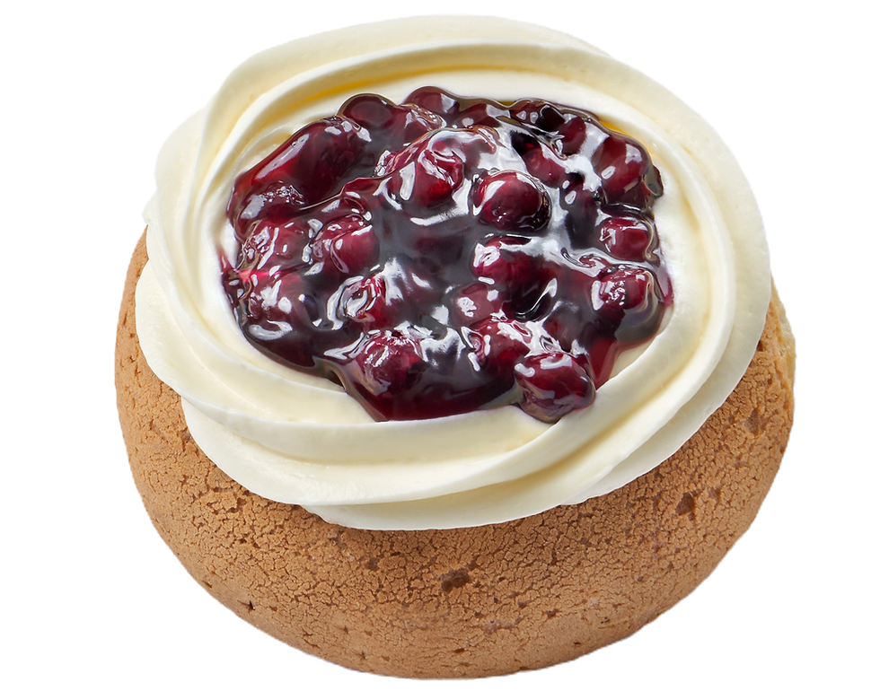 Blueberry Cheesecake cream puff with vanilla cream pastry