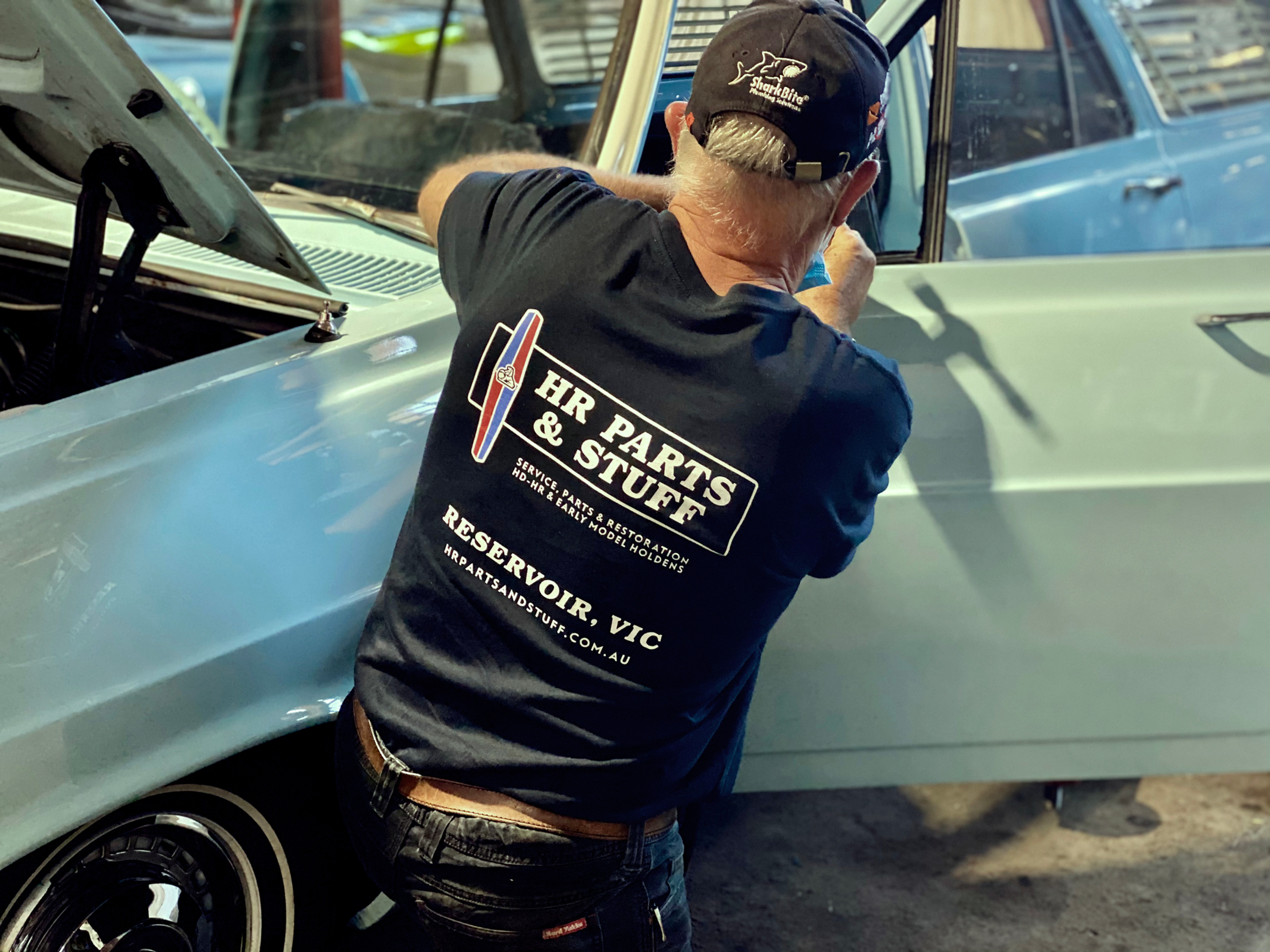 HR PARTS & STUFF LOGO TSHIRT