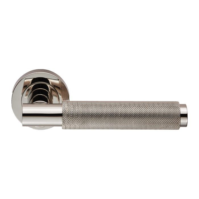 Thumbnail: Varese Knurl on Round Rose