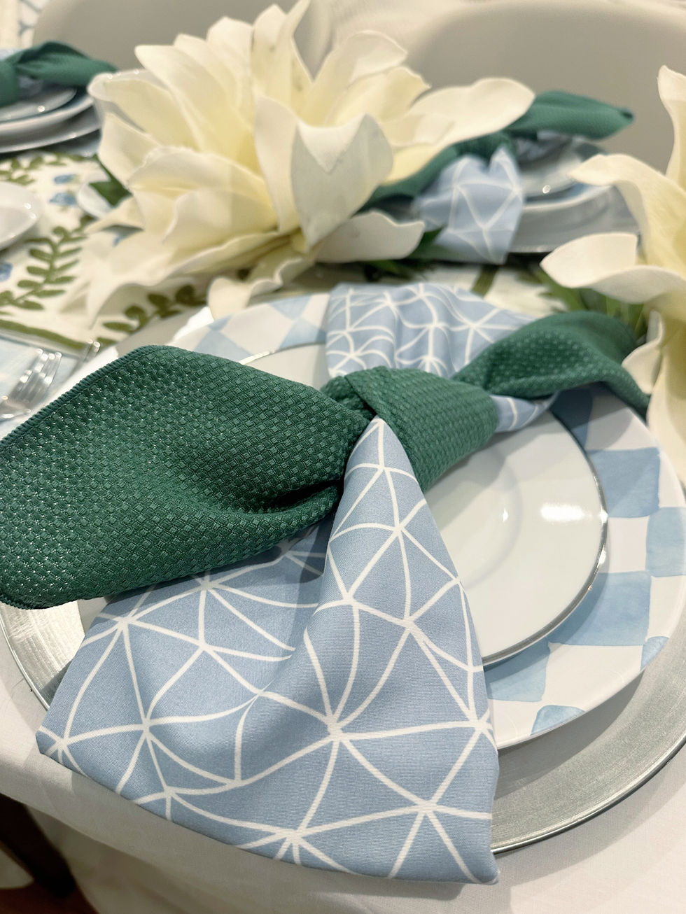 portfolio, bouquet of tablescapes, tablescapes, table decor ideas, table decor, iced tulips interiors, interior design
