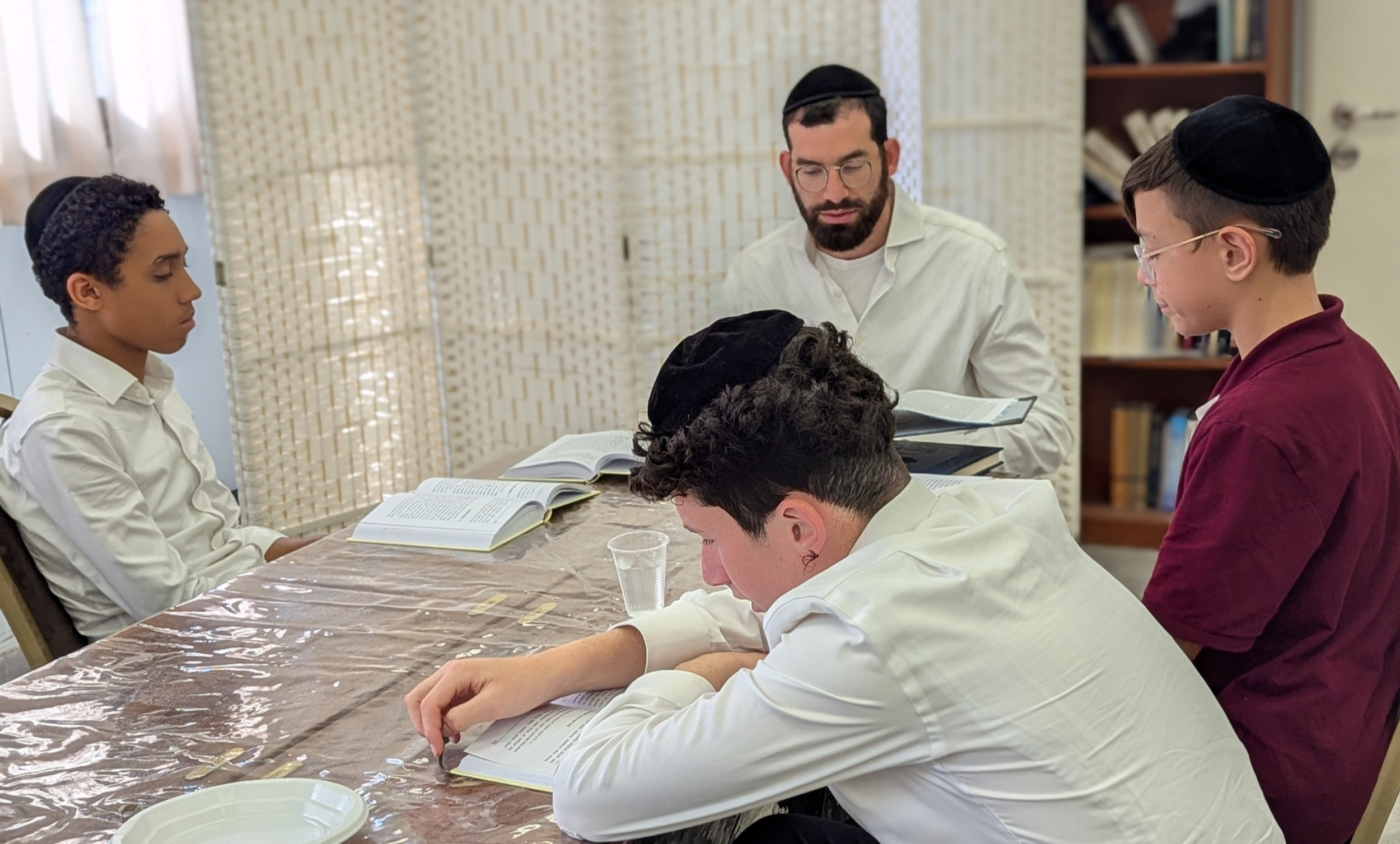 FACULTY | Yesodei Yisrael