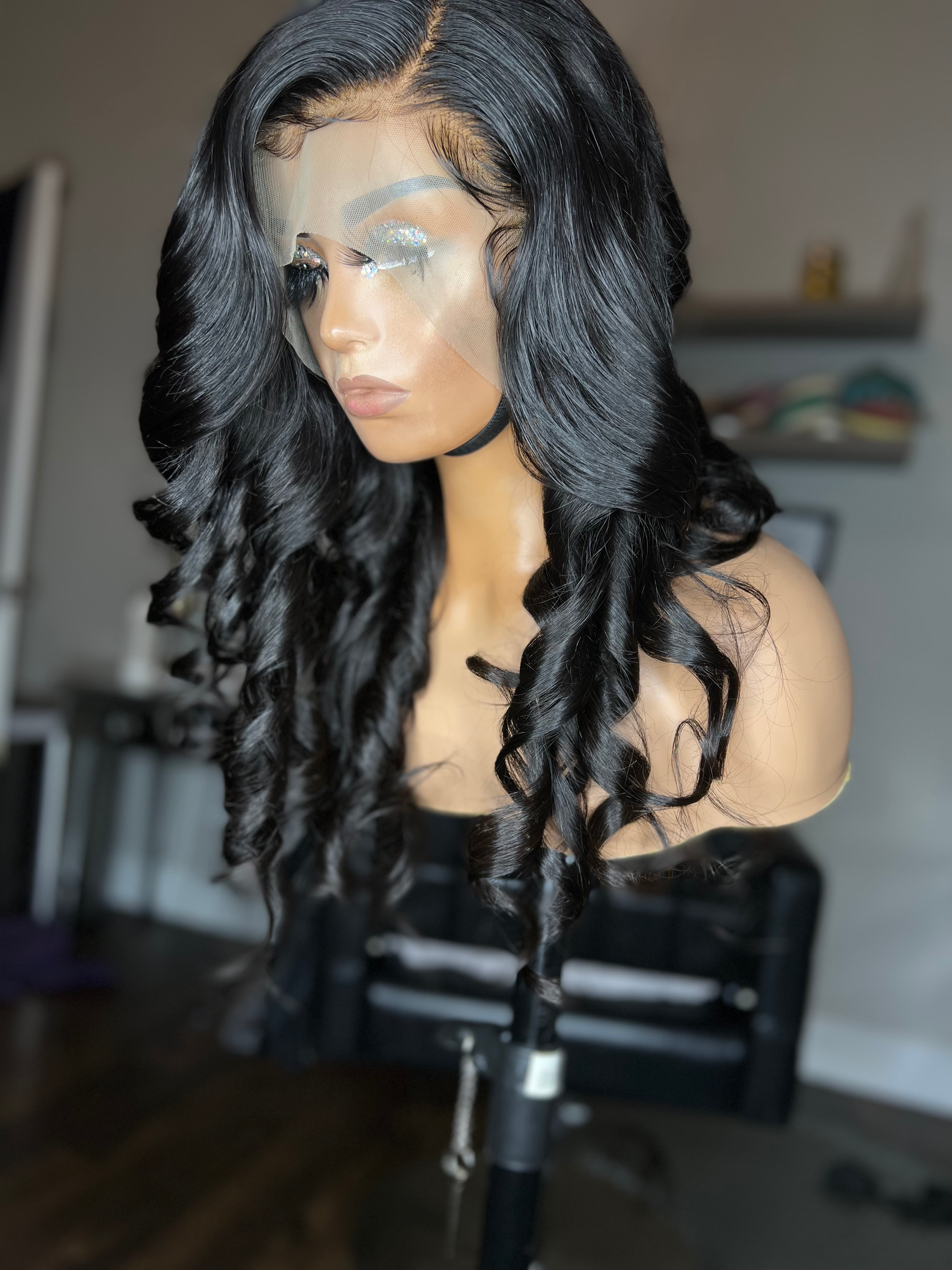 Olivia 22 inch front lace unit! Glue less 