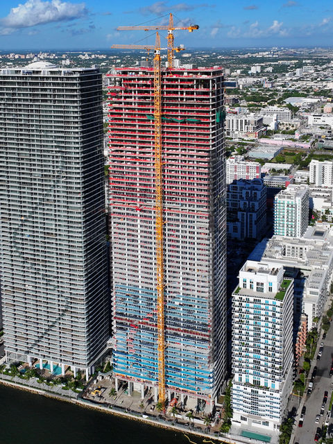 L&R Structural Corp high-rise concrete construction project of the Aria Reserve North Tower, showcasing active building progress and a crane in Miami, Florida