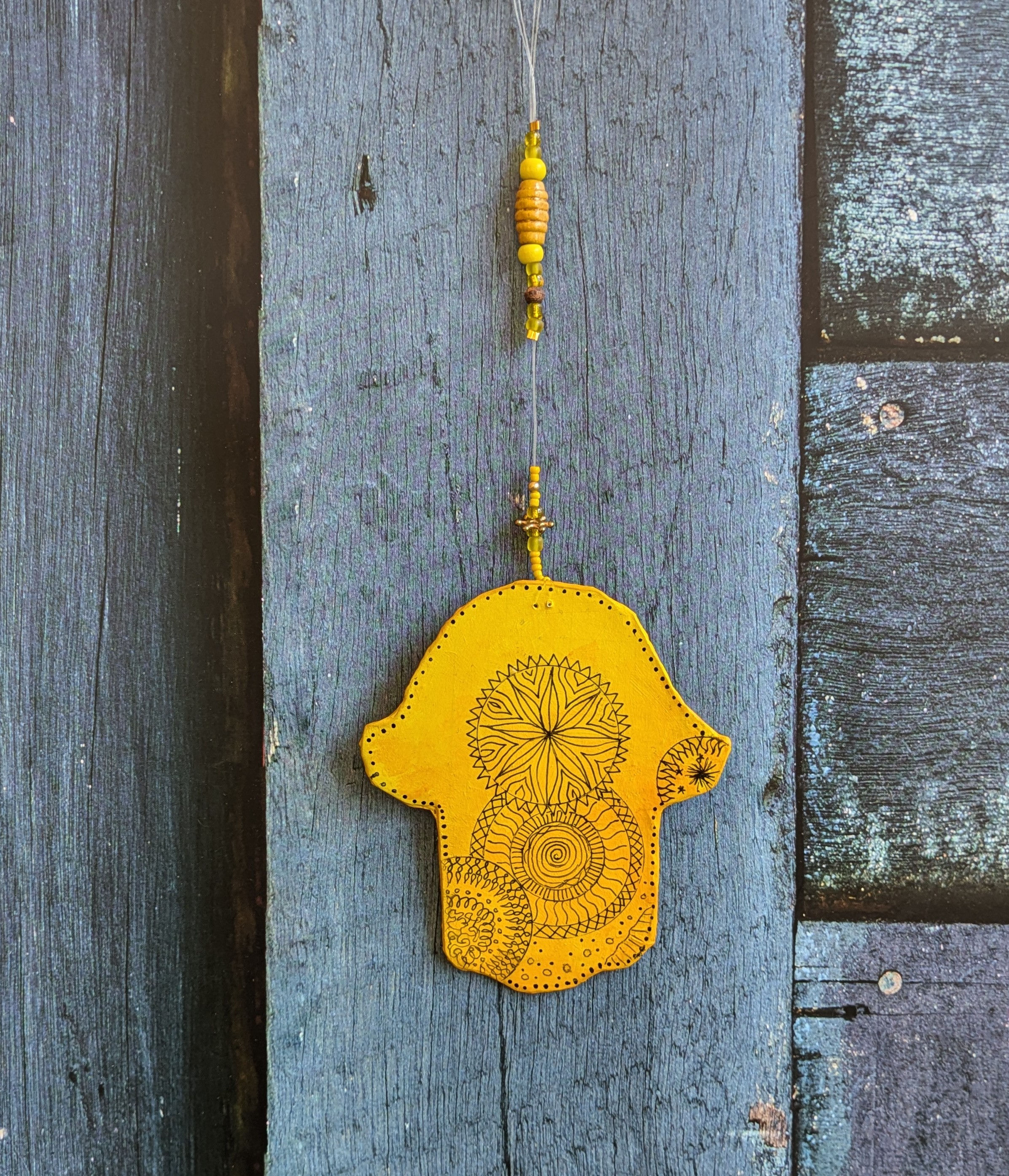 חמסת מנדלות צהובה