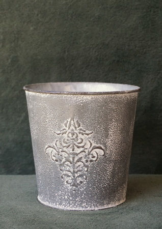 VASE004.jpg