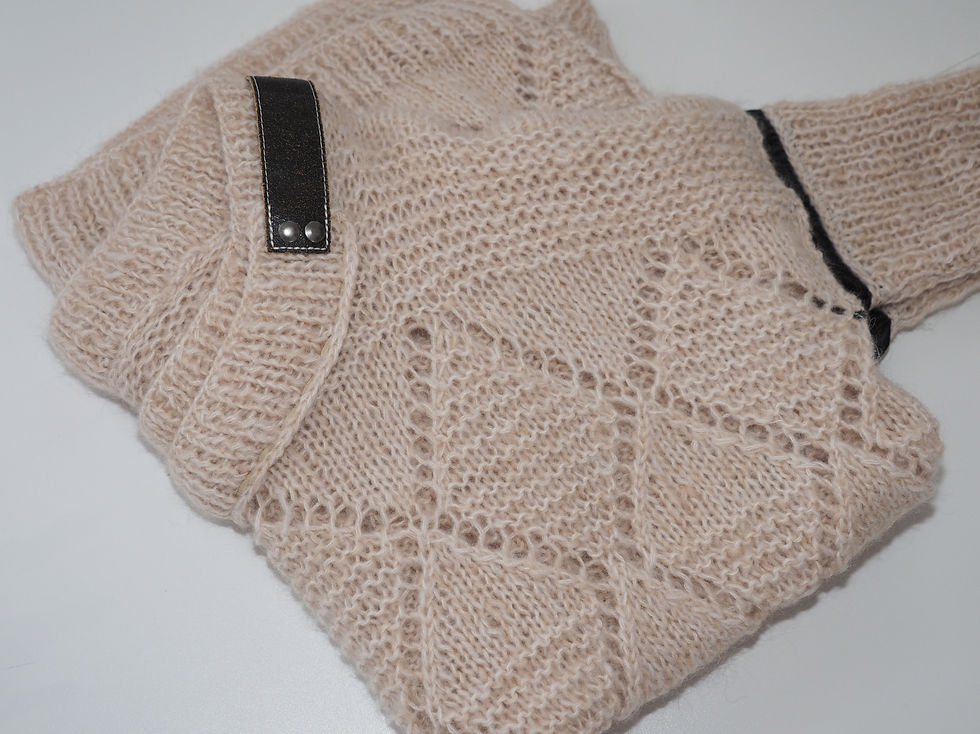 Thumbnail: Handknit long sweater / tunic "Antandre"