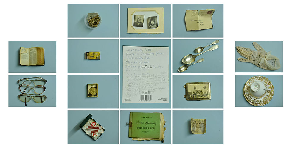 COLLECTION+ON+BLUE+FORMICA
