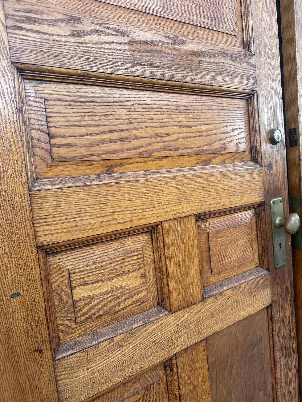 Thumbnail: Oak Door