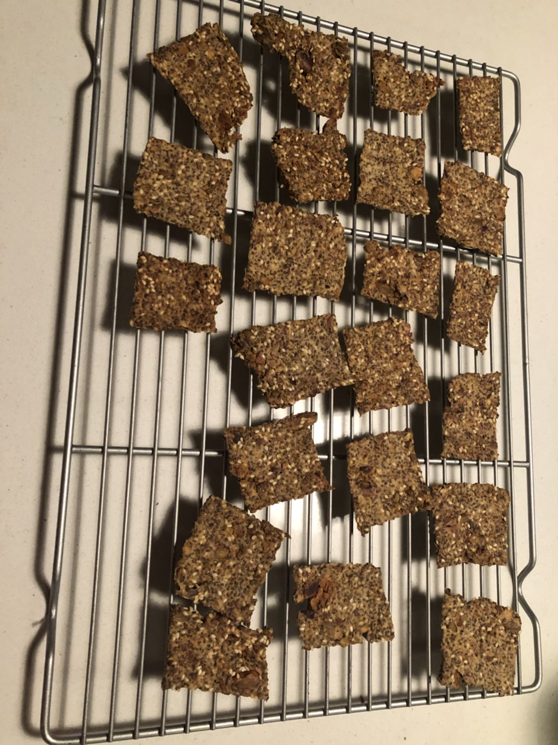 Crunchy crackers for cheese (with pistachio, chia and sesame) content media