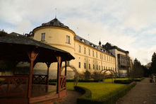 Obhlídky - Perinbaba a dva světy