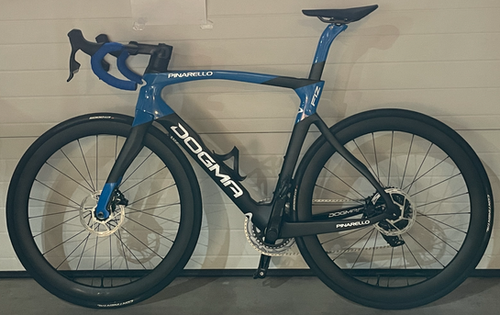 Pinarello Dogma F12 w/ PowerMeter (Size 56) Beautiful Cycles