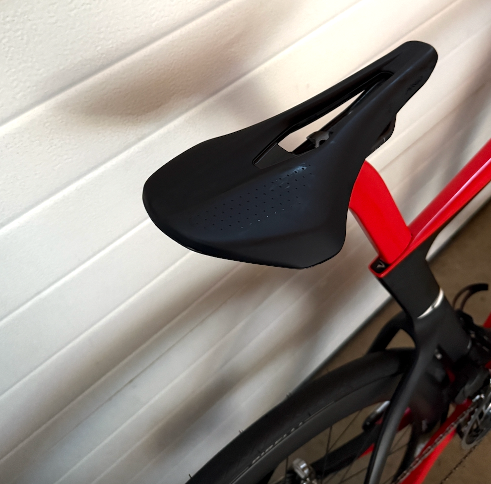Thumbnail: Pinarello Dogma F DISC (56) - Red Black, SRAM Red