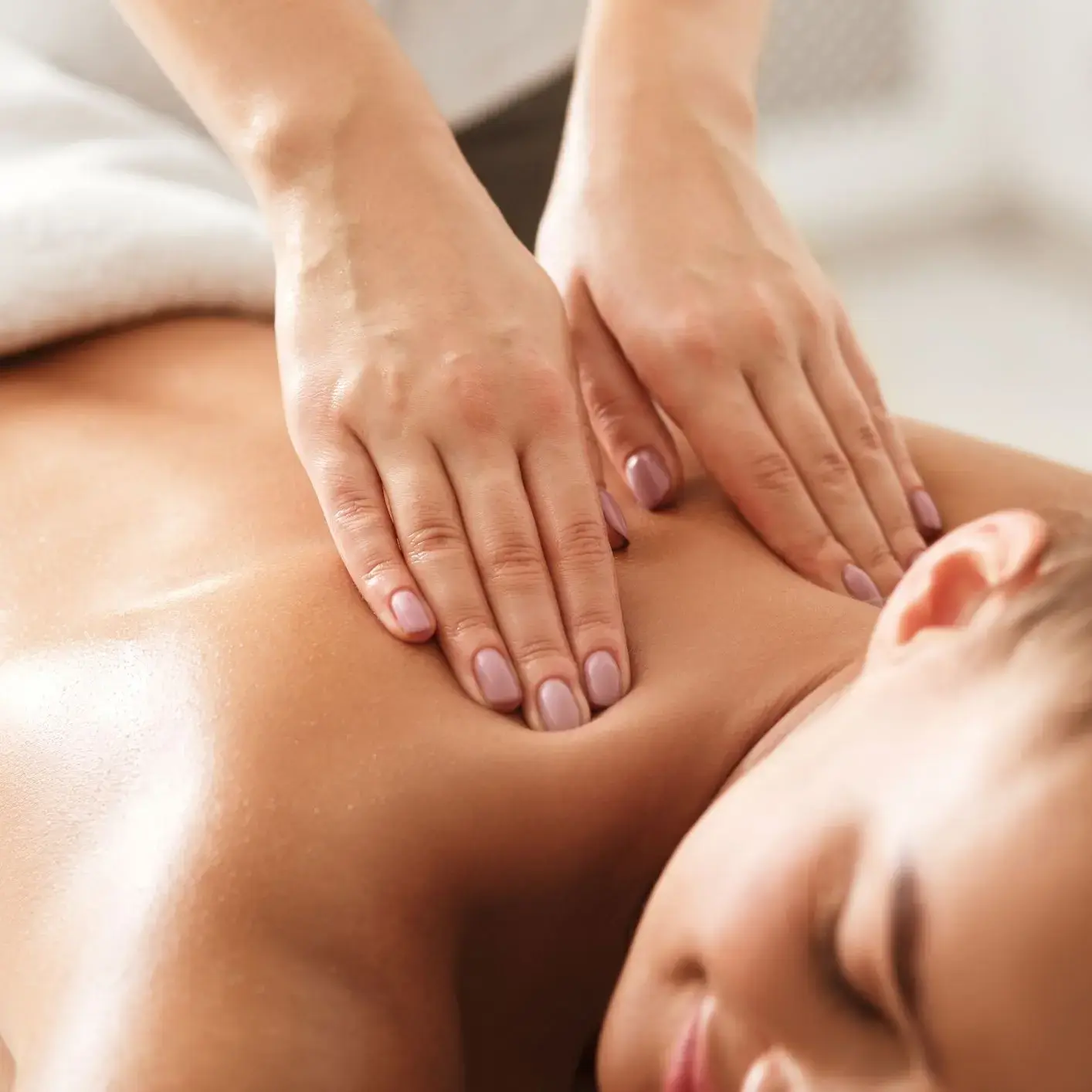 60-Mins Swedish massage 