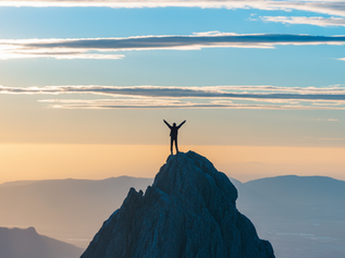 מכאב לצמיחה: מציאת משמעות לאחר יציאה מקשר פוגעני