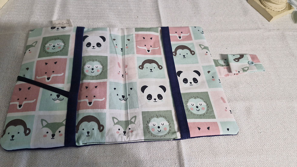 Miniature : PROTEGE CARNET DE SANTE RENARD INTERIEUR PERSONNALISABLE