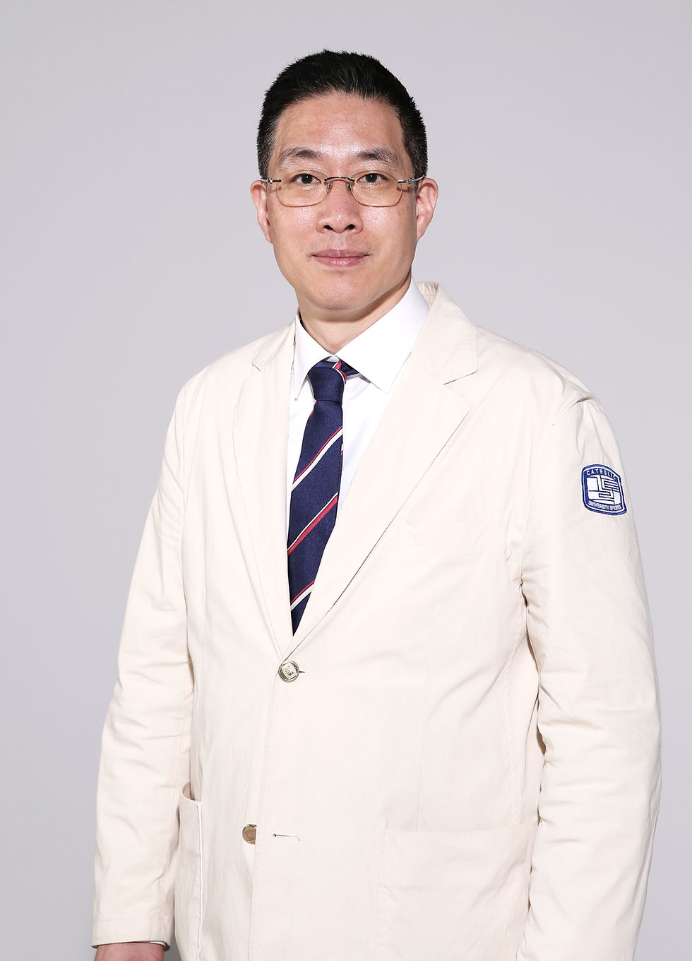 대표님 새프로필_edited.jpg
