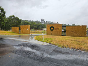 Macarthur Memorial Park Entrance
