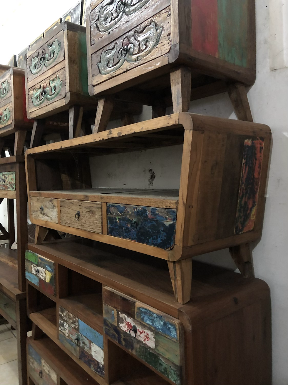 Thumbnail: Wooden Antique Livingroom Table