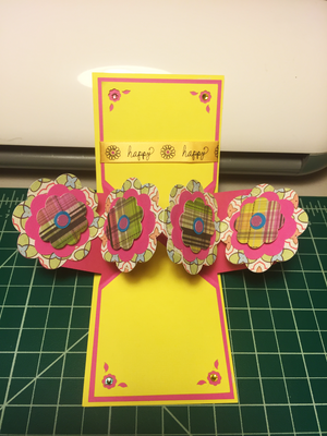 Let's do POP-UP! A step-by-step guide to making an easy-peasy floral pop-up greeting