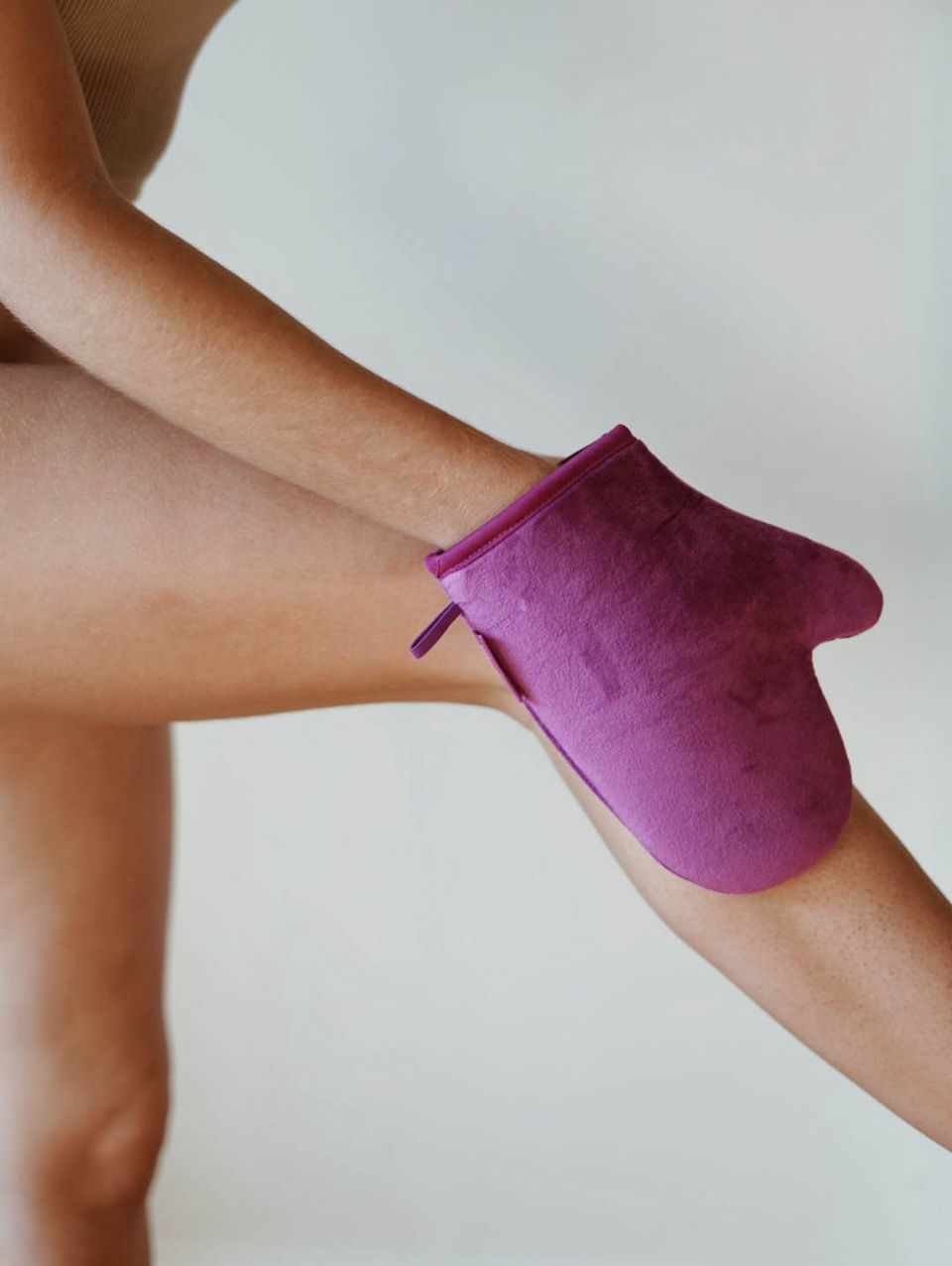 Thumbnail: Minetan Tan Mitt