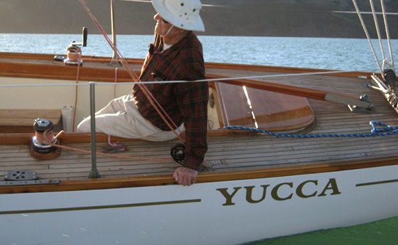 Hank_Yucca_profile-2_sml-nn4wbjxnnz9q796uuqygoo38zu4jy2li3afpmejtts.jpg