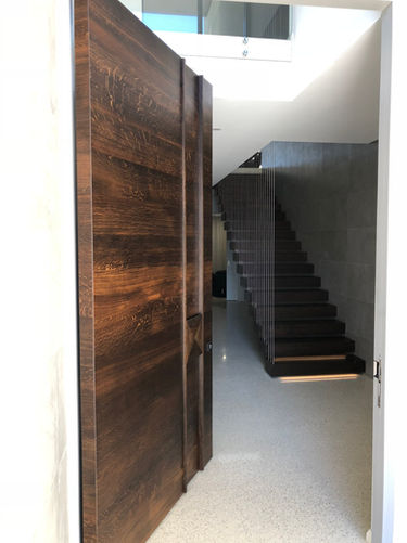 Entry doors. Custom doors Perth. Pivot doors. Hinged doors. Bespoke doors. Doors by Leon. Doors by Leon Perth.