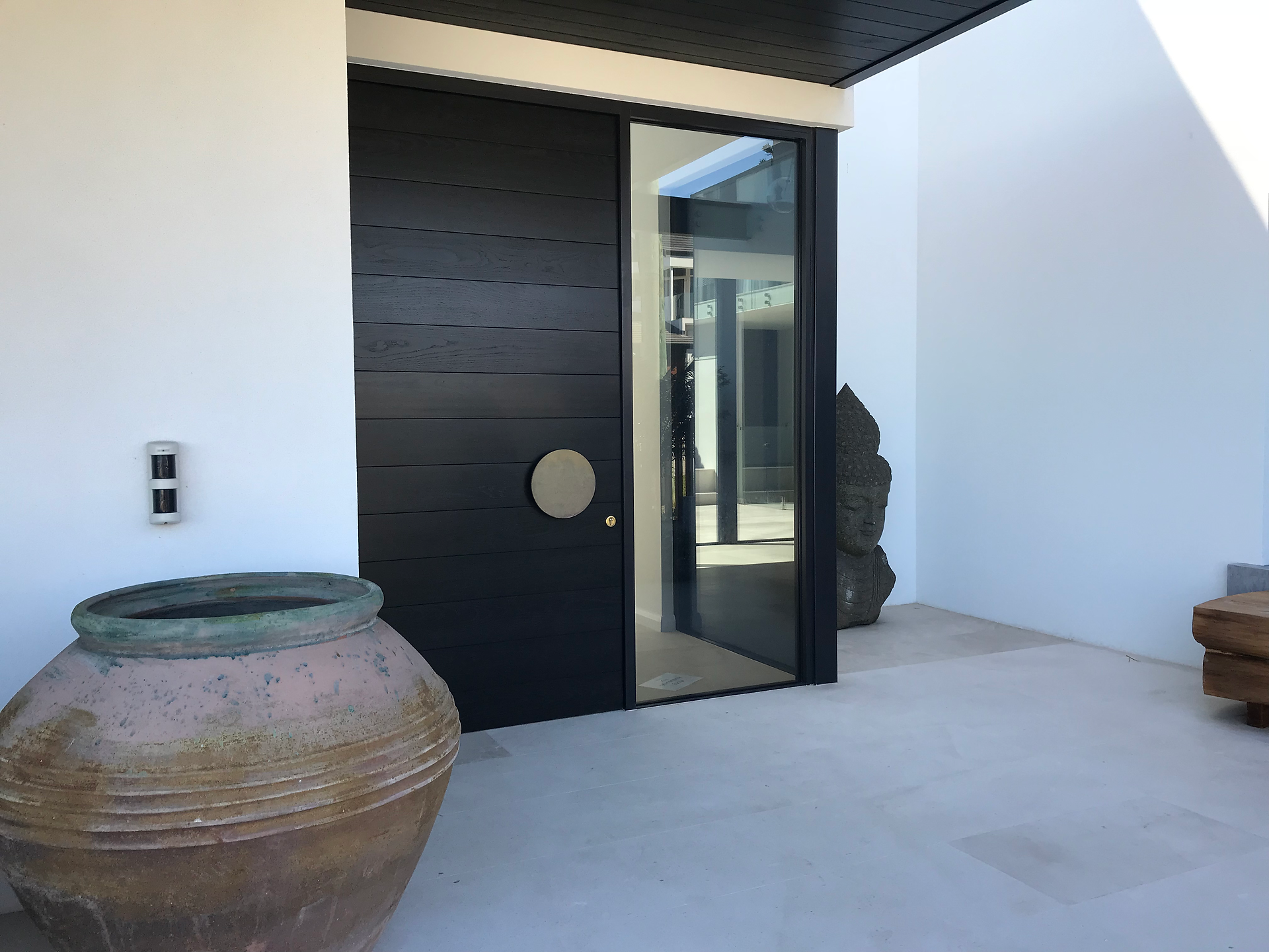  Entry doors. Custom doors Perth. Pivot doors. Hinged doors. Bespoke doors.  Doors by Leon. Doors by Leon Perth.