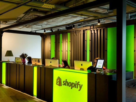 Компания Shopify: Накопление Кэша, Отрицание M&A?