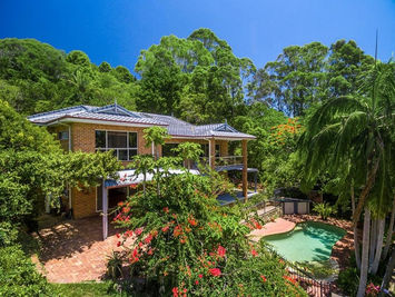 Tongarra Drive real estate bought  by Mackenzie-George Buyers Advocates 