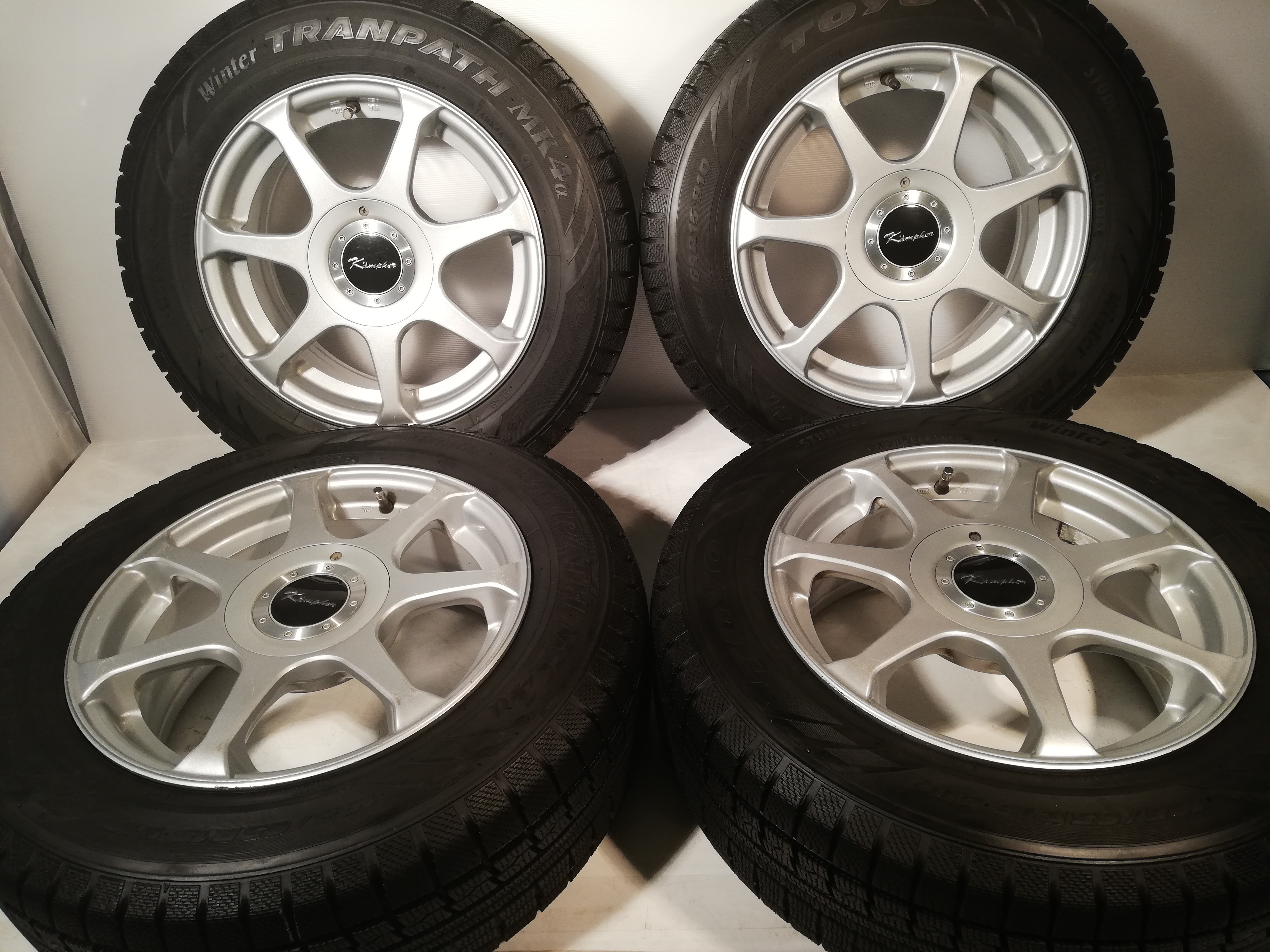 195/65R15 スタッドレスタイヤ(G-43)
