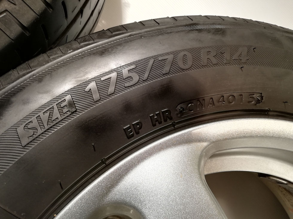 サムネイル： ポルテ等に♪ 175/70R14 ノーマルタイヤ x MIllous アルミホイール 4本セット (G-340)