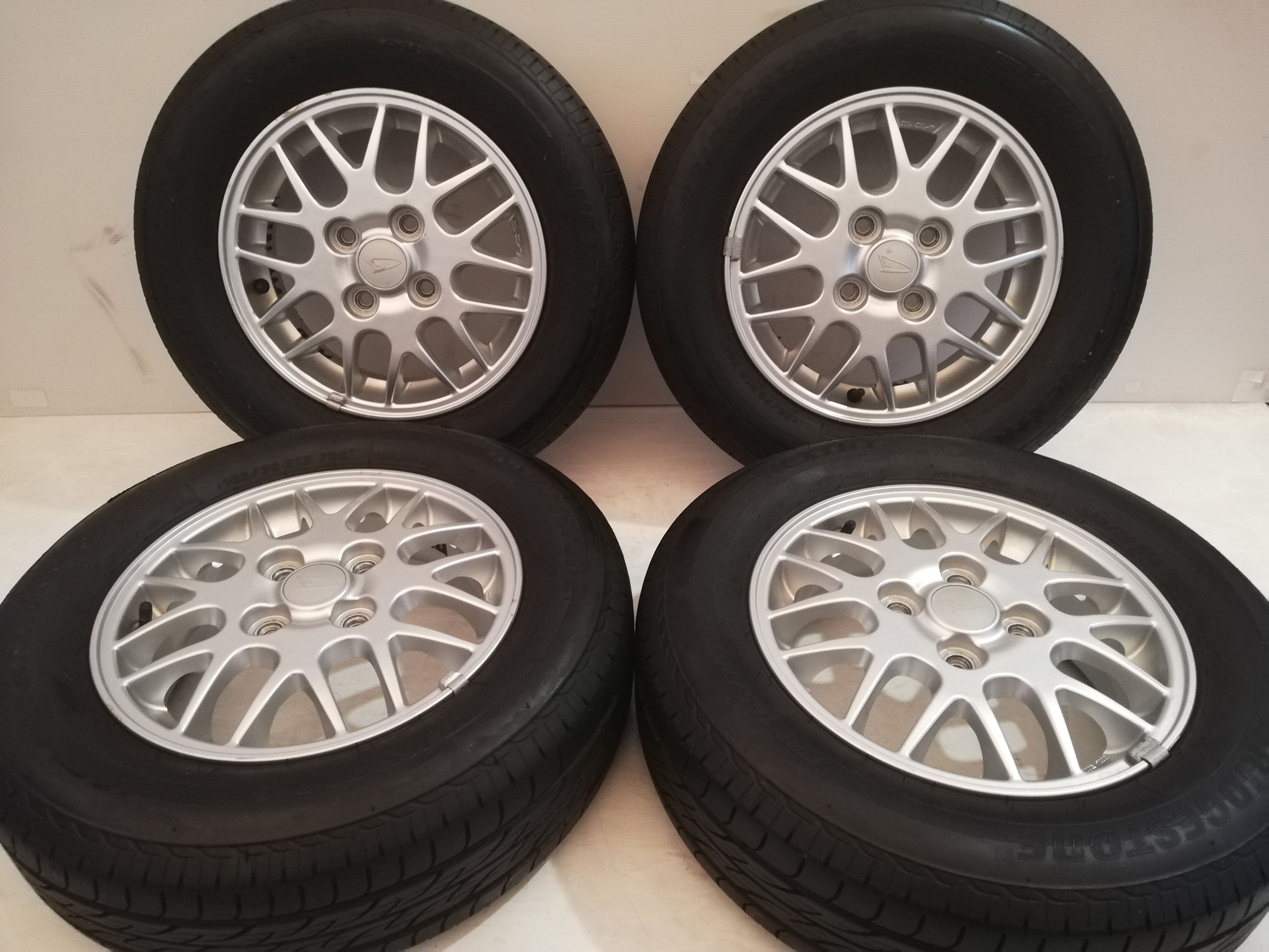 軽自動車用 165/70R13 ブリヂストン ノーマルタイヤ x ダイハツ純正 アルミホイール 4本セット (G-311)