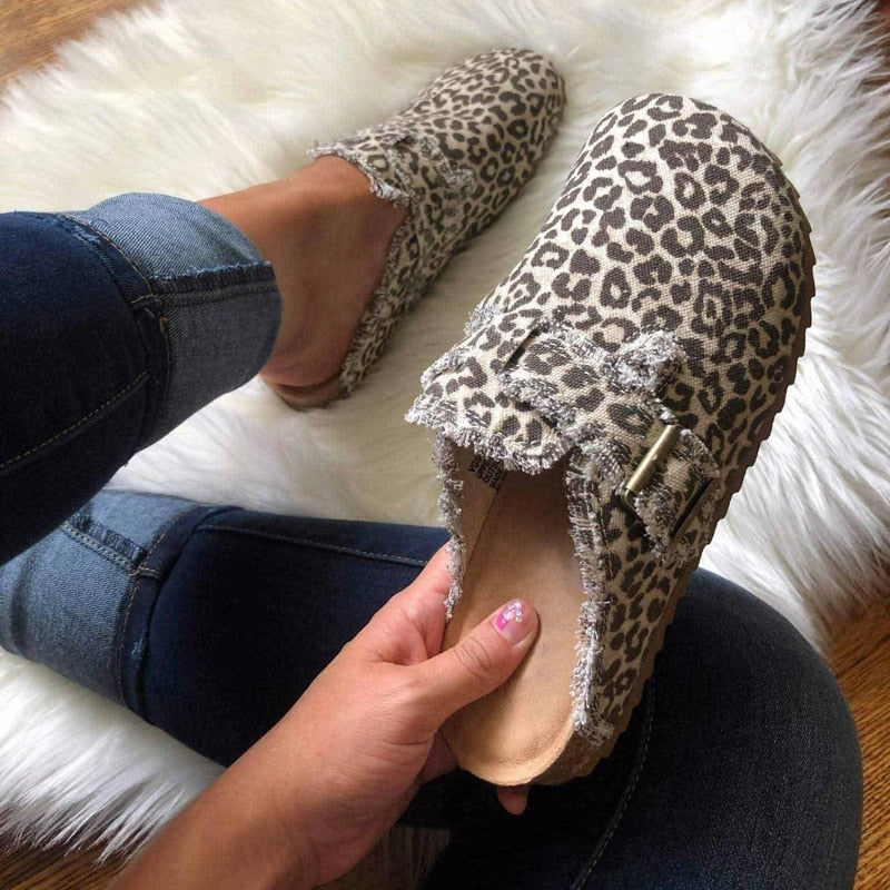 Thumbnail: Flat Heel Round Toe Canvas Loafer Women's Vintage Clogs