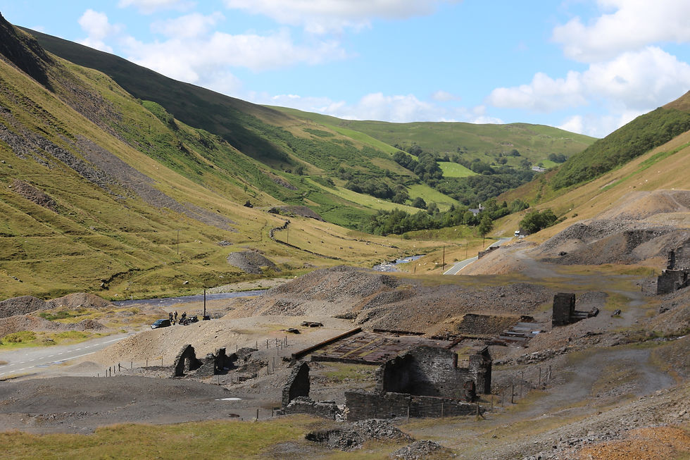 Cerdyn Post Creadigol: Cwmystwyth - Heather Williams