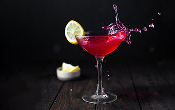 perfect_cranberry_cosmopolitan_cocktail_bella_bucchiotti_9.jpeg