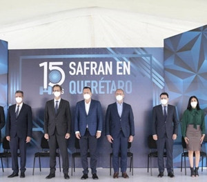 Preside Mauricio Kuri conmemoración del XV aniversario de Safran en Querétaro
