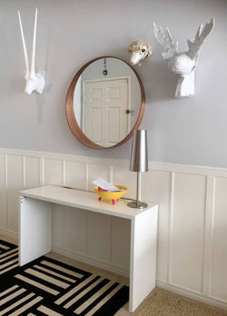 Entry way in white and gray